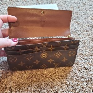 Louis Vuitton Sarah Wallet with 10 CC Slots